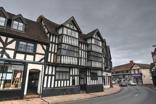 شروزبري Severn Tudor House المظهر الخارجي الصورة